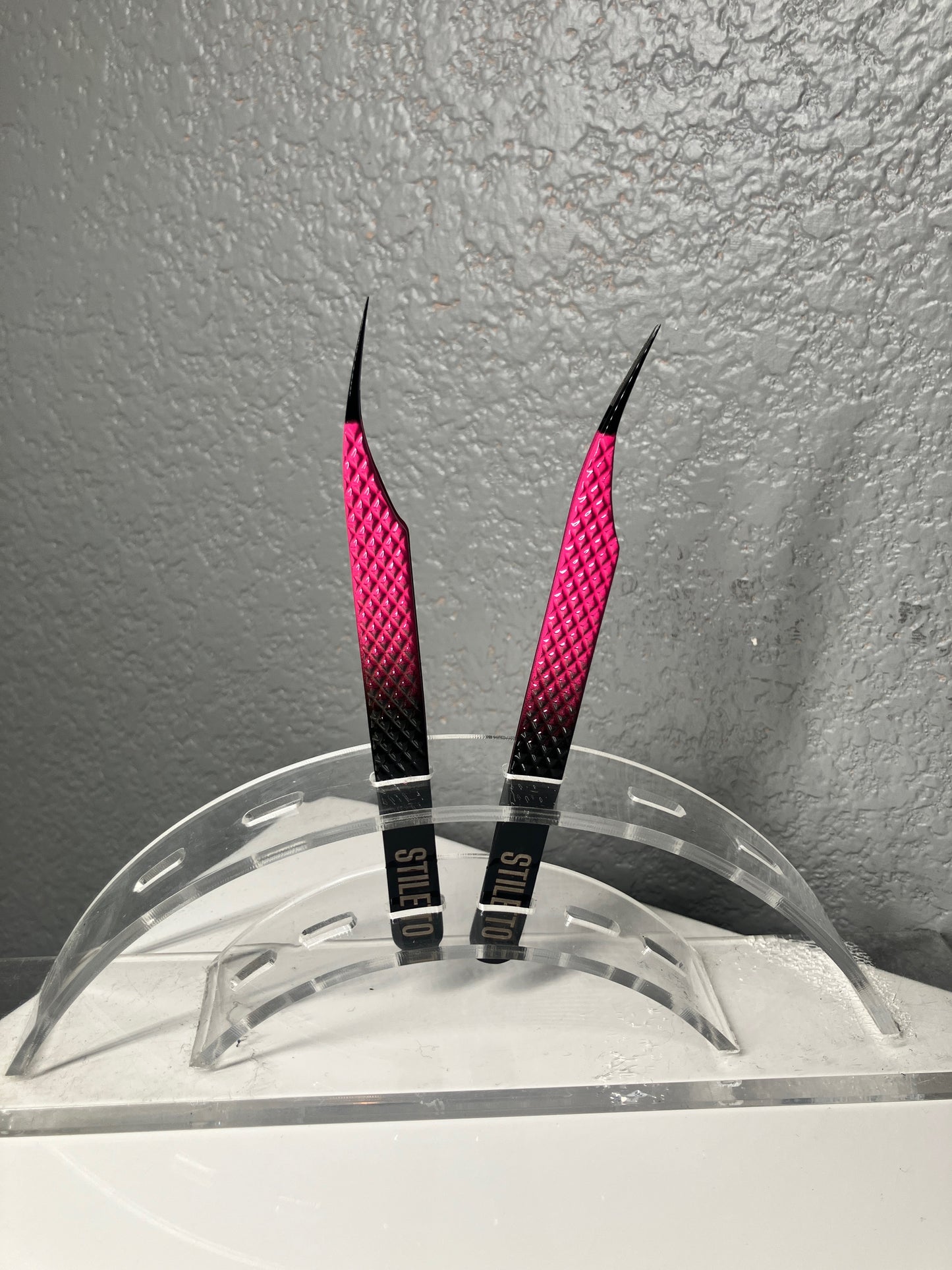 Stiletto Fiber Tip Tweezer