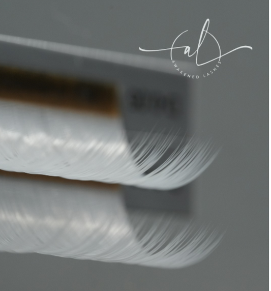 0.05 18 Rows (Single Lengths) White Color Lash Tray